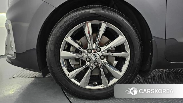 Kia The New Carnival id 4331511 из Кореи 35