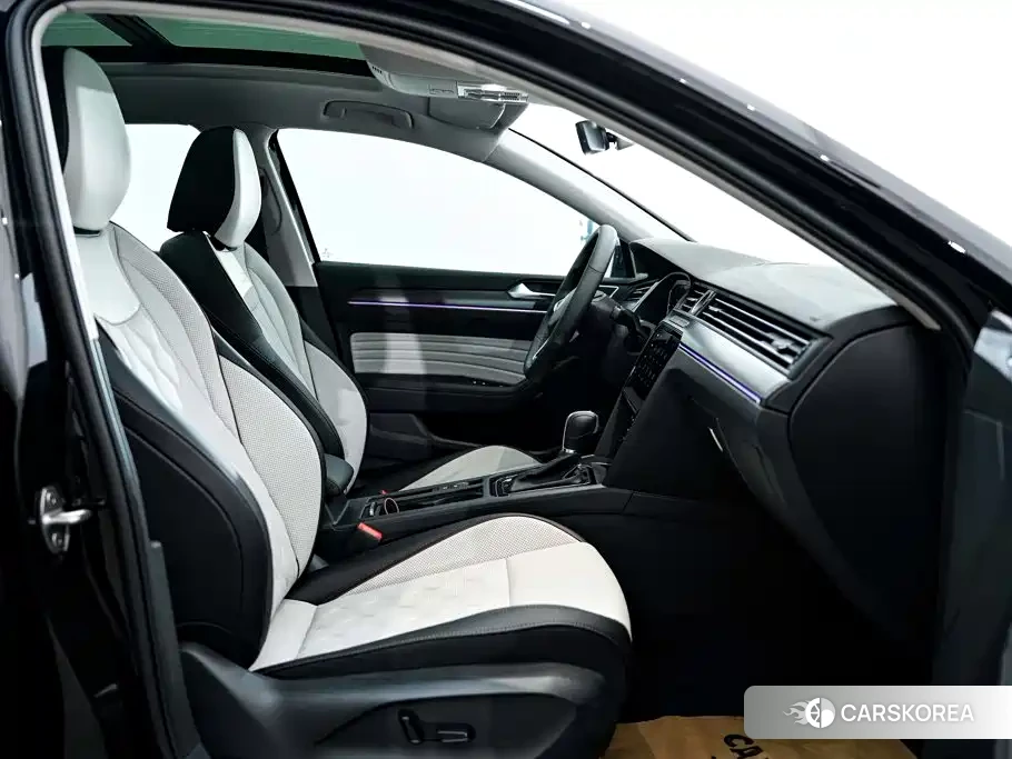 Volkswagen Magotan id 4654981 из Китая 31