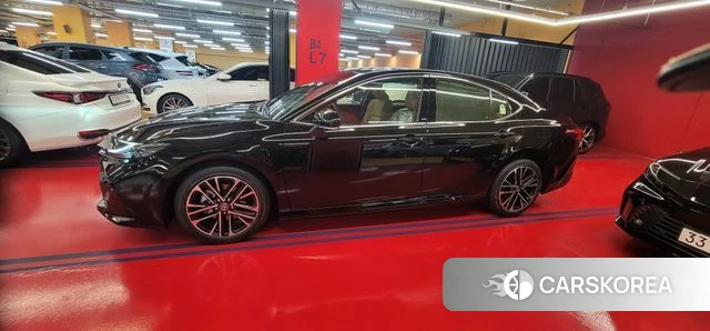 Toyota Camry (XV80) 2026 Черный из Кореи, фото 6