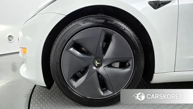 Tesla Model 3 id 3176156 из Кореи 15