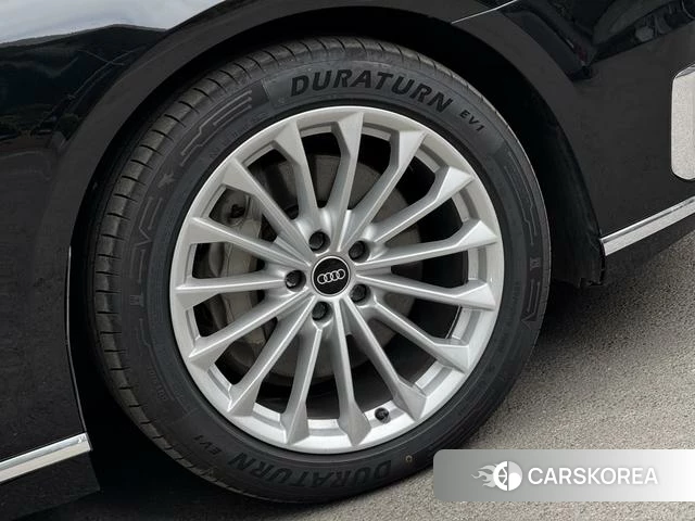 Audi A8 id 4301558 из Китая 16