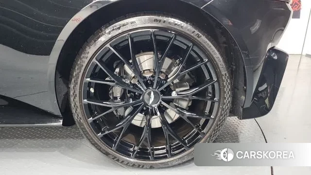 Aston Martin Vantage 2nd Generation id 3483275 из Кореи 15