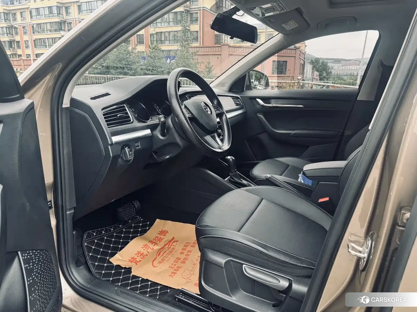 Skoda Komick 2023 Champagne/brown из Китая, фото 5