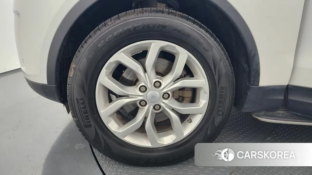 Land Rover Discovery 5 id 3796337 из Кореи 15