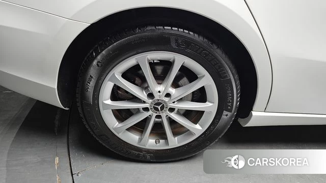 Mercedes-Benz A-Class W177 id 4688913 из Кореи 15