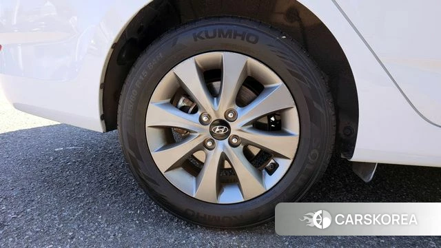 Hyundai Accent (New type) id 3905920 из Кореи 15