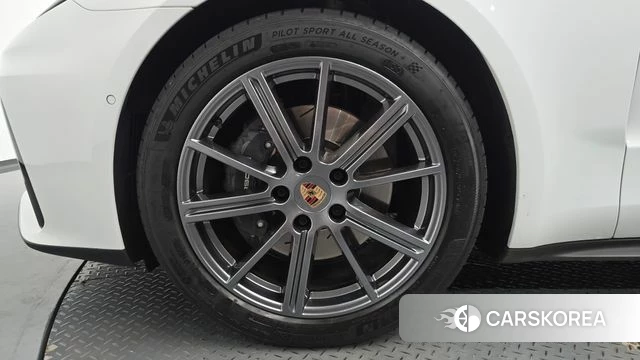 Porsche Panamera (976) id 4590438 из Кореи 32