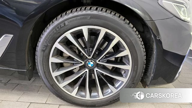 BMW 5 Series (G30) id 3864780 из Кореи 15