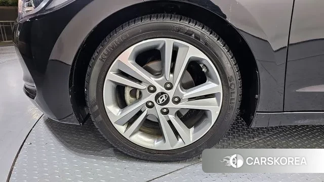 Hyundai Avante AD id 3500030 из Кореи 15