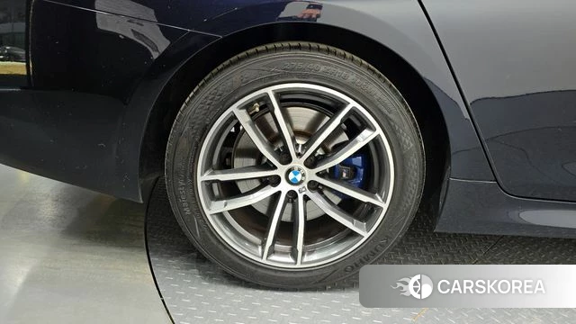 BMW 5 Series (G30) id 4337246 из Кореи 15