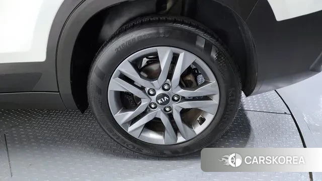 Kia Seltos id 3509552 из Кореи 15