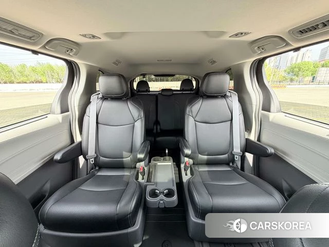 Toyota Saina id 4272926 из Китая 19
