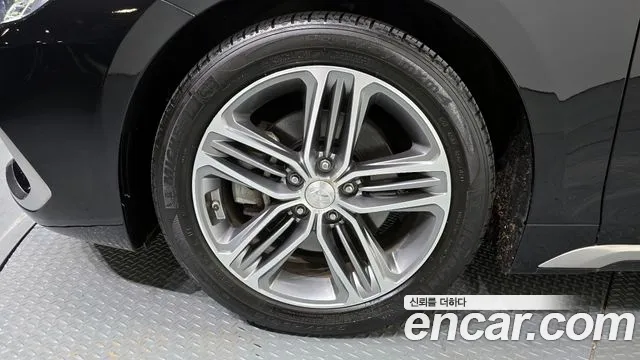 Hyundai Grandeur IG id 2451915 из Кореи 15