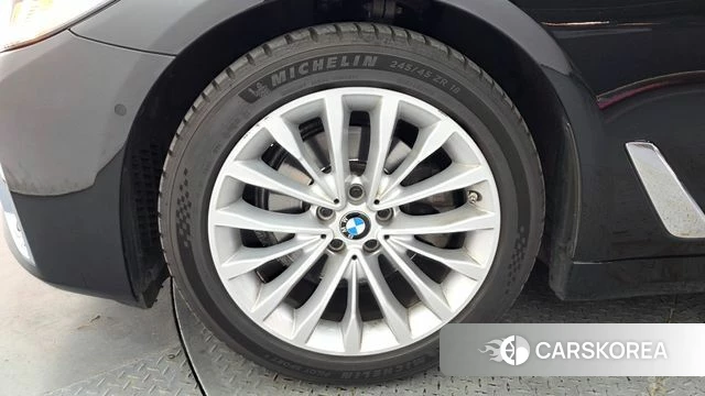 BMW 5 Series (G30) id 4401808 из Кореи 28