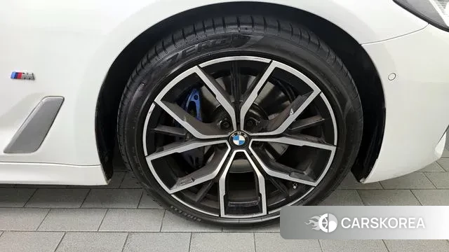 BMW 5 Series (G30) id 3410811 из Кореи 15