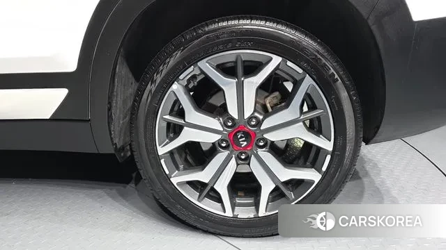 Kia Seltos id 3687236 из Кореи 15