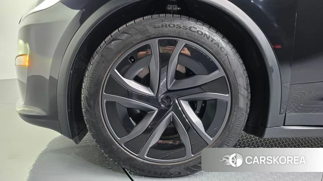 Tesla Model X id 4853369 из Кореи 29