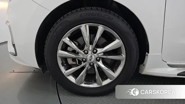 Kia The New Carnival id 2999767 из Кореи 15