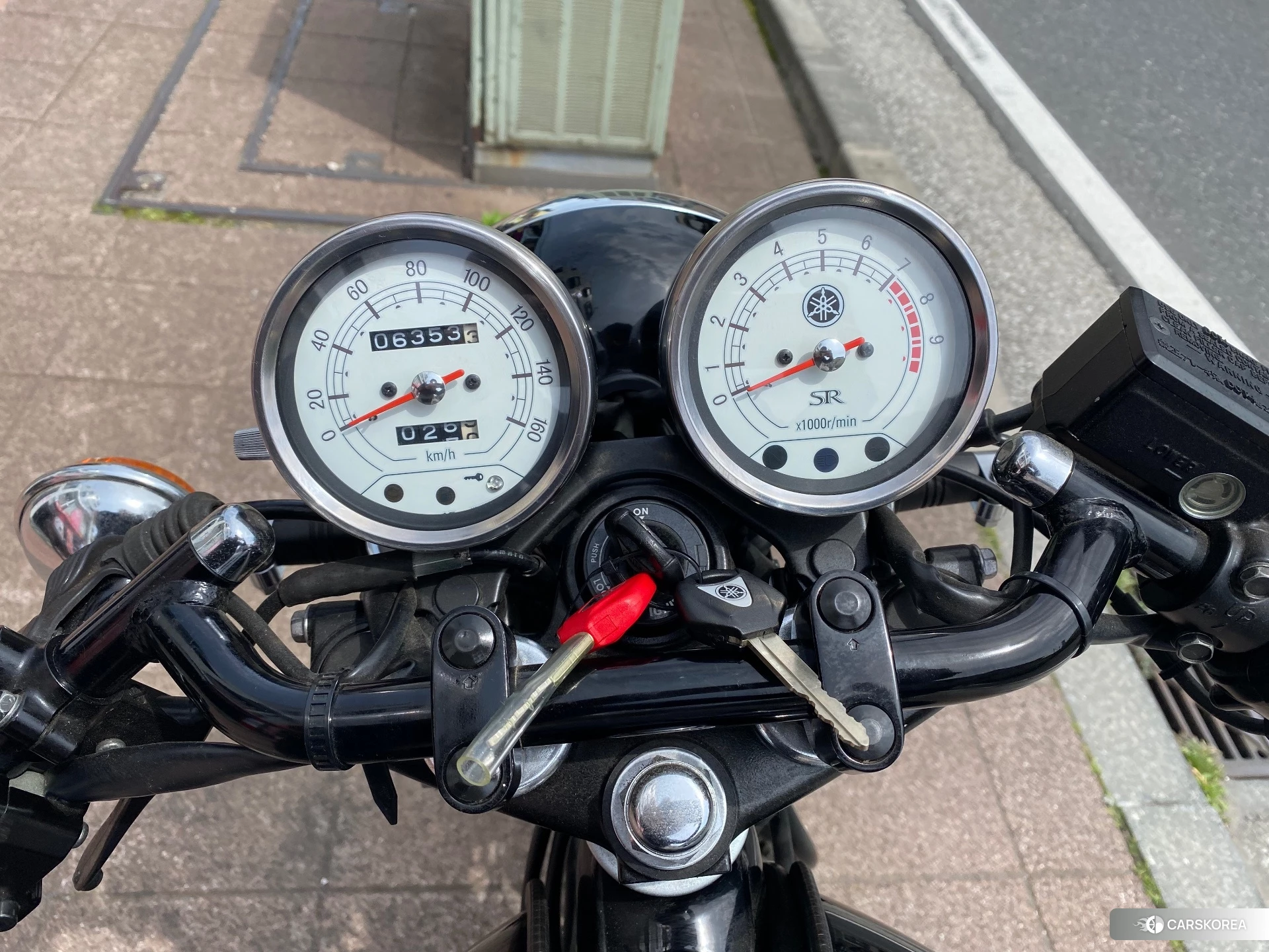 Yamaha SR 400 id 3946398 из Японии 6