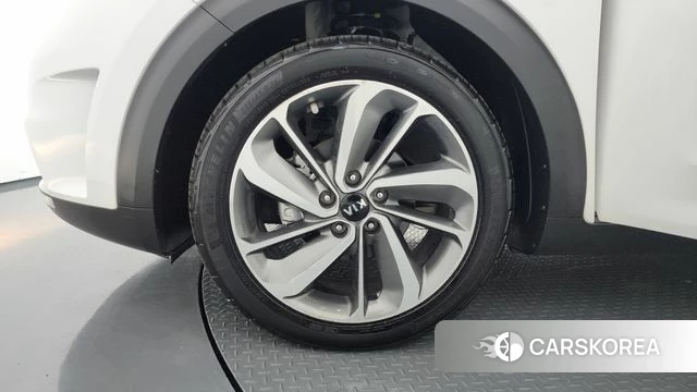 Kia Niro id 4483191 из Кореи 25