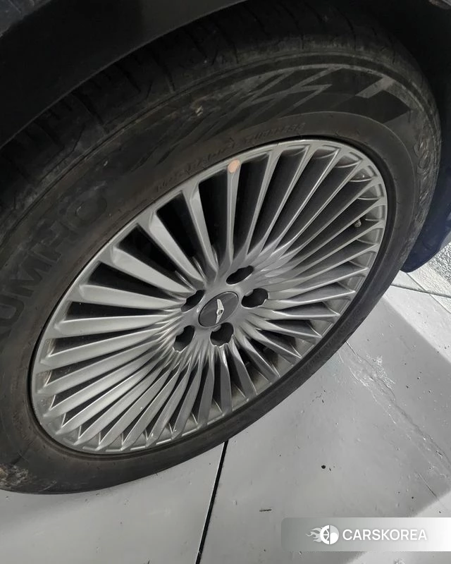 Genesis G90 id 4610234 из Кореи 12