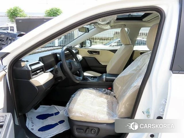 Toyota RAV4 5th Generation 2026 Белый из Кореи, фото 5