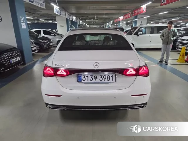 Mercedes-Benz E-Class W214 id 3425257 из Кореи 13