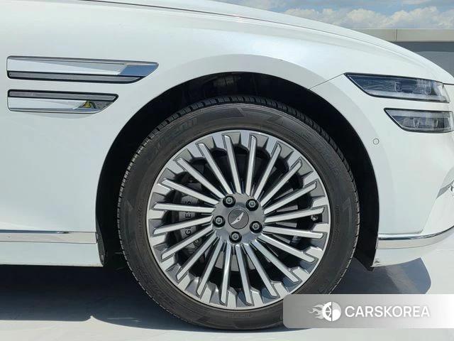 Genesis Electrified G80 (RG3) 2021 Белый из Кореи, фото 5