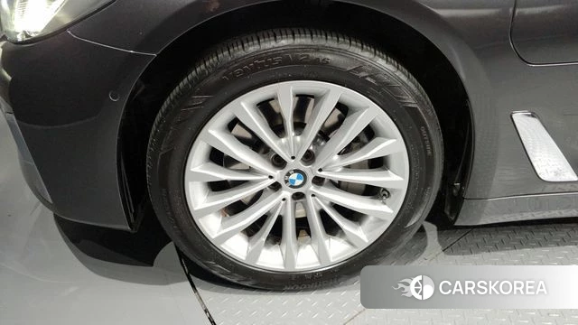 BMW 5 Series (G30) id 4179709 из Кореи 15