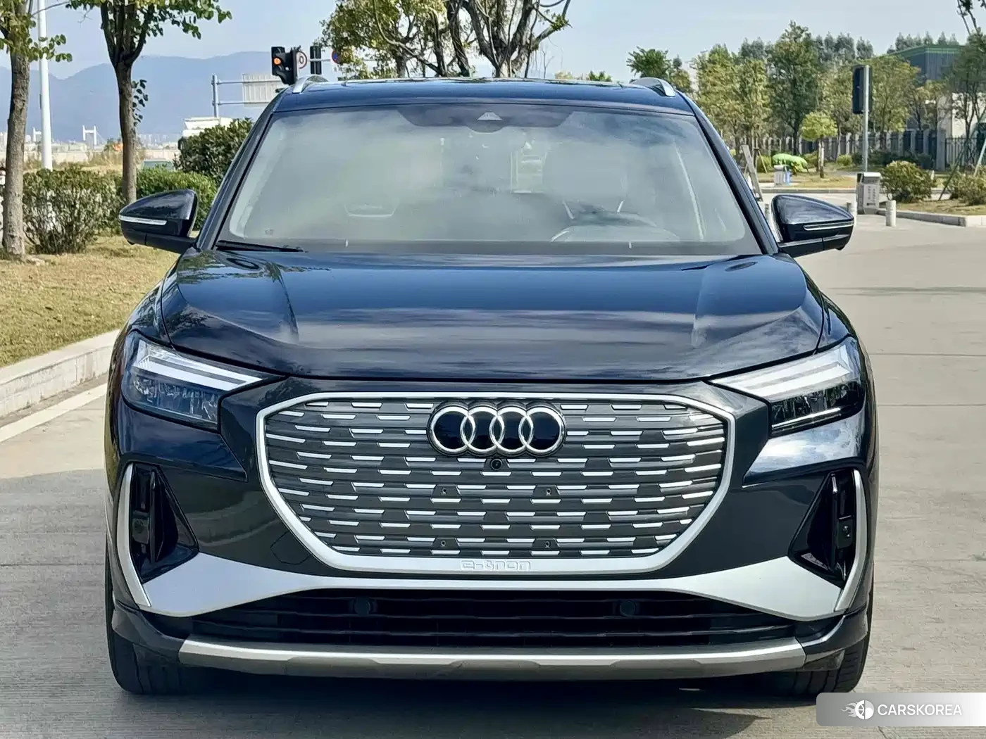 Audi Q4 2023 Черный из Китая, фото 5