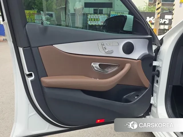 Mercedes-Benz E-Class W213 id 3214231 из Кореи 15