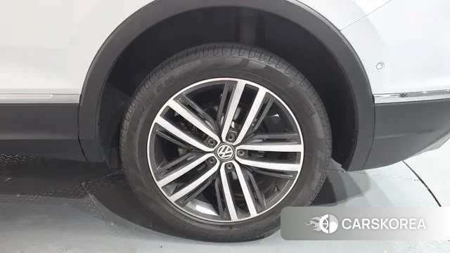 Volkswagen Tiguan Allspace id 2995602 из Кореи 15