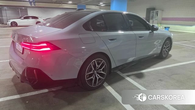 BMW 5 Series (G60) id 4910857 из Кореи 15