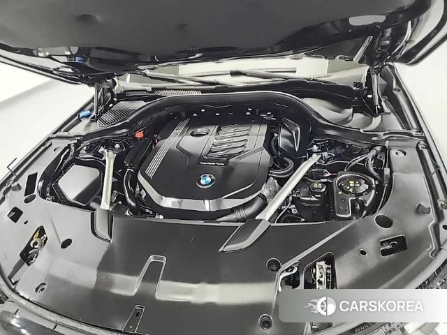 BMW 6 Series GT (G32) 2023 Черный из Кореи, фото 5