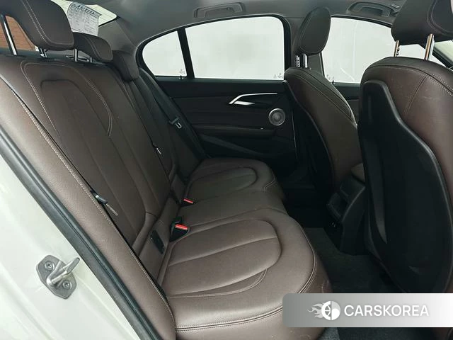 BMW 1 series id 4313689 из Китая 19