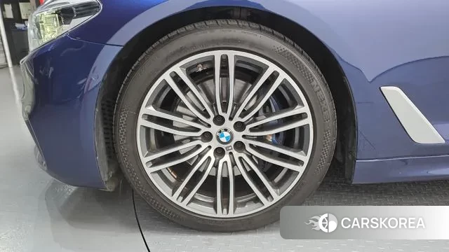 BMW 5 Series (G30) id 3612245 из Кореи 15