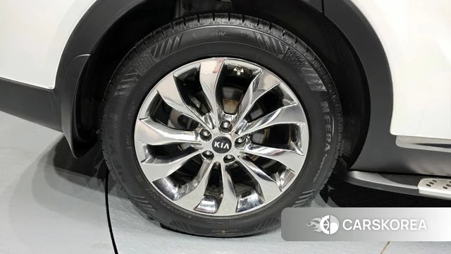 Kia The New Sorento id 4411299 из Кореи 27