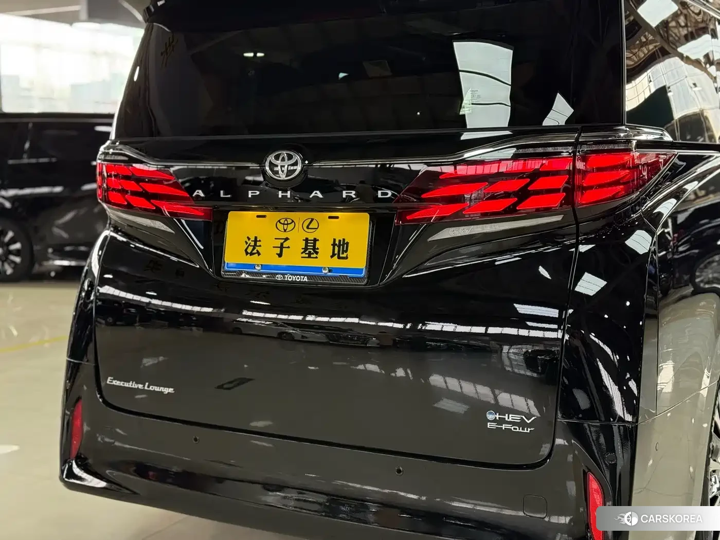 Toyota Elfa id 4622421 из Китая 21