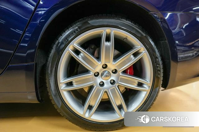 Maserati Quattroporte id 3889330 из Кореи 15