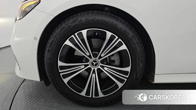 Mercedes-Benz E-Class W214 id 4421503 из Кореи 28