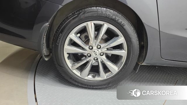 Kia The New Carnival id 4525907 из Кореи 32