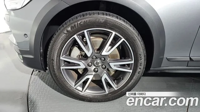 Volvo V90 Cross-Country id 2886624 из Кореи 15