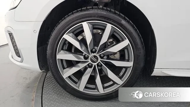 Audi A4 (B9) id 3347624 из Кореи 15