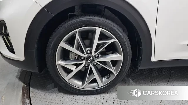 Kia The New Niro id 3089508 из Кореи 15