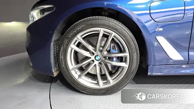 BMW 5 Series (G30) id 3519859 из Кореи 15