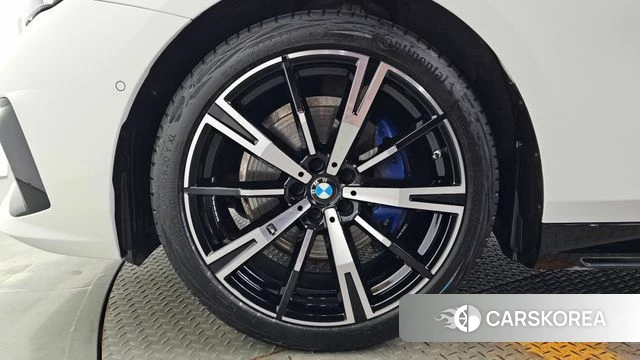 BMW 5 Series (G60) id 4701105 из Кореи 15