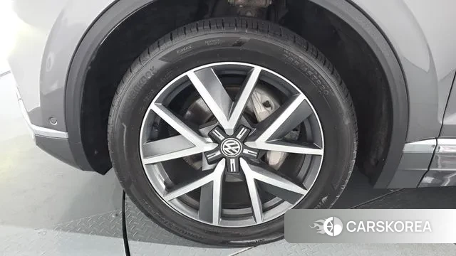 Volkswagen Touareg 3rd generation id 2961278 из Кореи 15