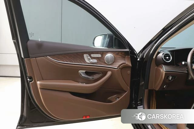 Mercedes-Benz E-class id 4313865 из Китая 29