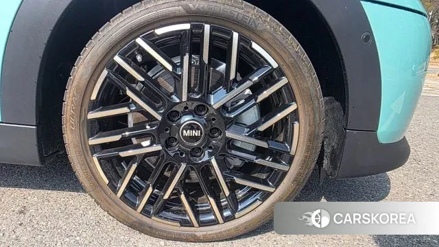 Mini Cooper S Convertible 4th Generation id 3733901 из Кореи 9