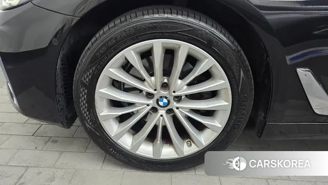 BMW 5 Series (G30) id 3550557 из Кореи 15